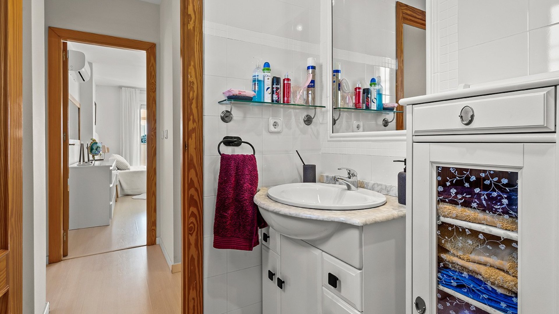 Reventa - Chalets -
Torre de la Horadada - Pueblo Latino