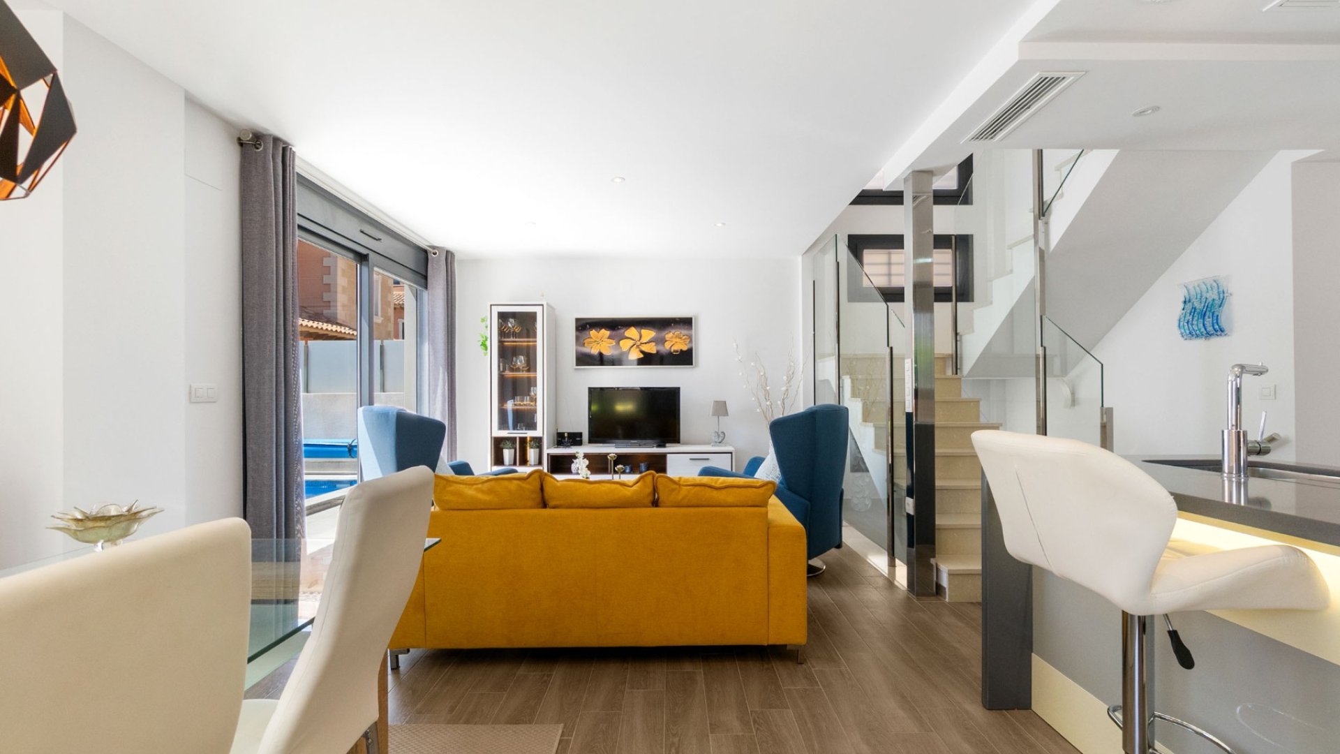 Reventa - Chalets -
Torrevieja - Aguas Nuevas