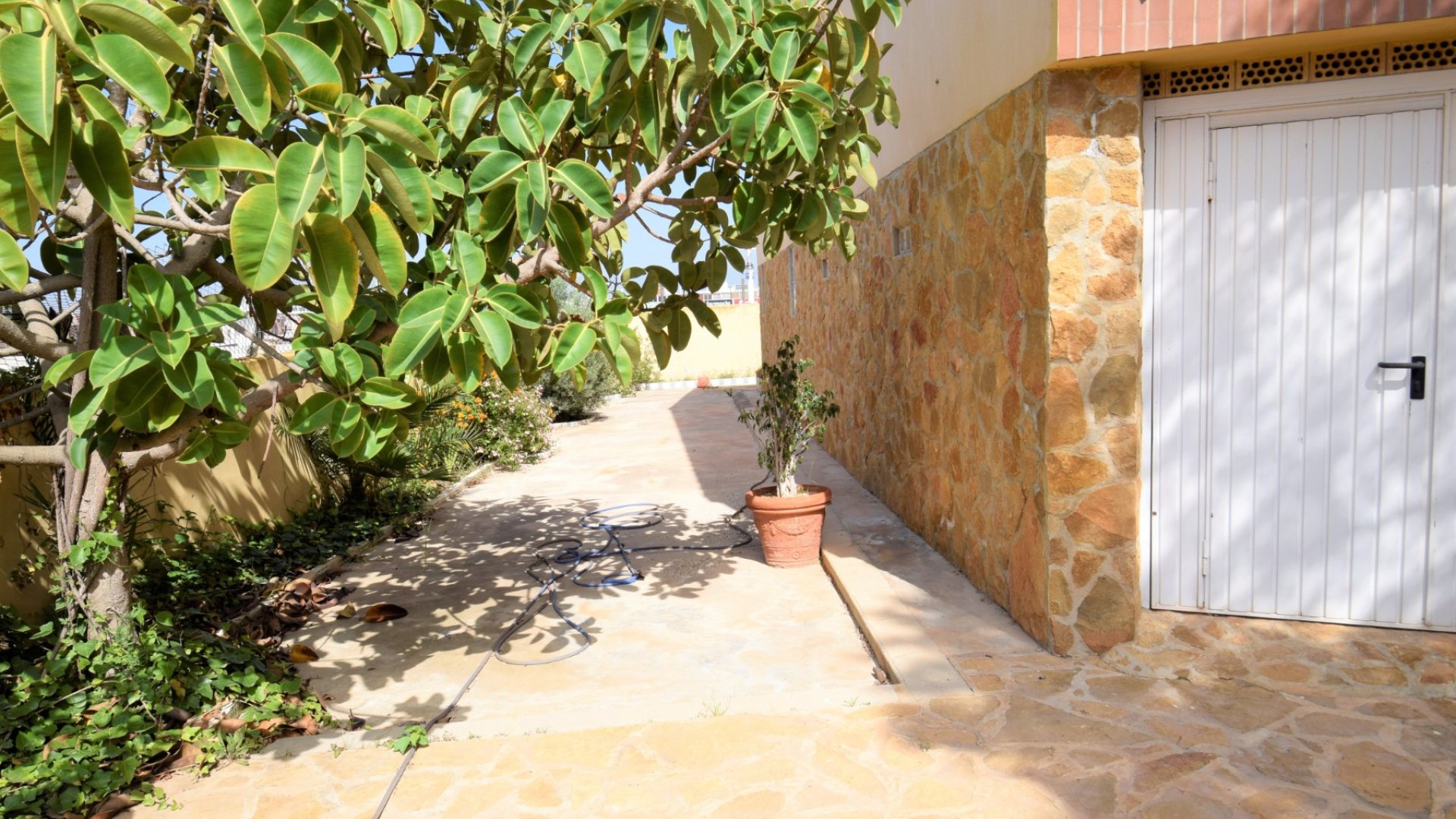 Reventa - Chalets -
Torrevieja - Aguas Nuevas