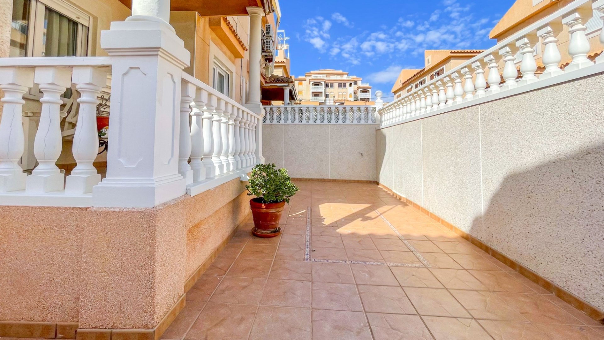 Reventa - Chalets -
Torrevieja - Cabo Cervera
