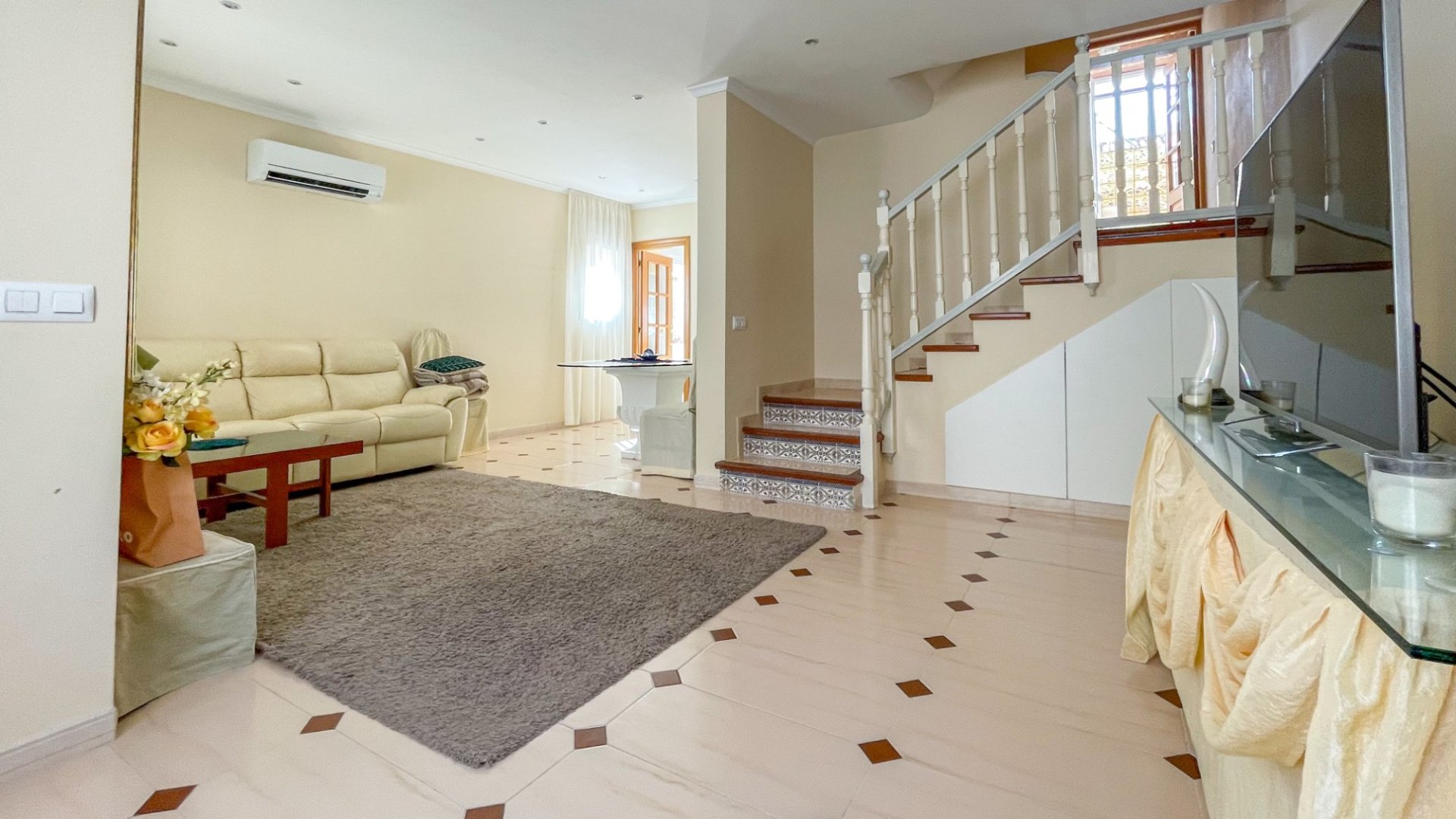 Reventa - Chalets -
Torrevieja - Cabo Cervera