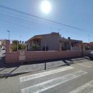 Reventa - Chalets -
Torrevieja - Center