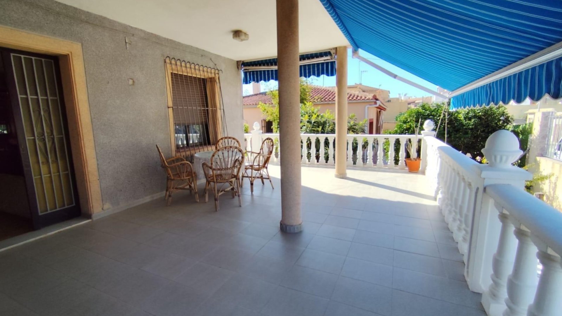 Reventa - Chalets -
Torrevieja - Center