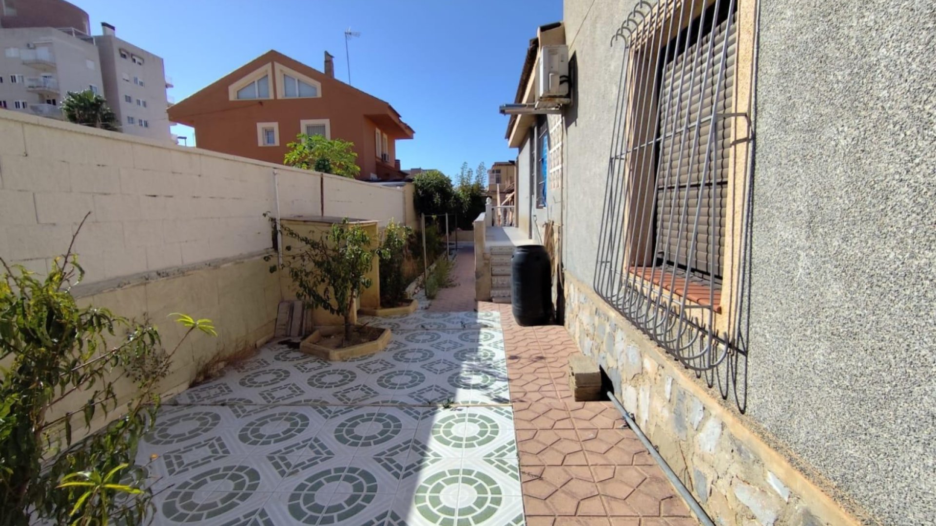 Reventa - Chalets -
Torrevieja - Center