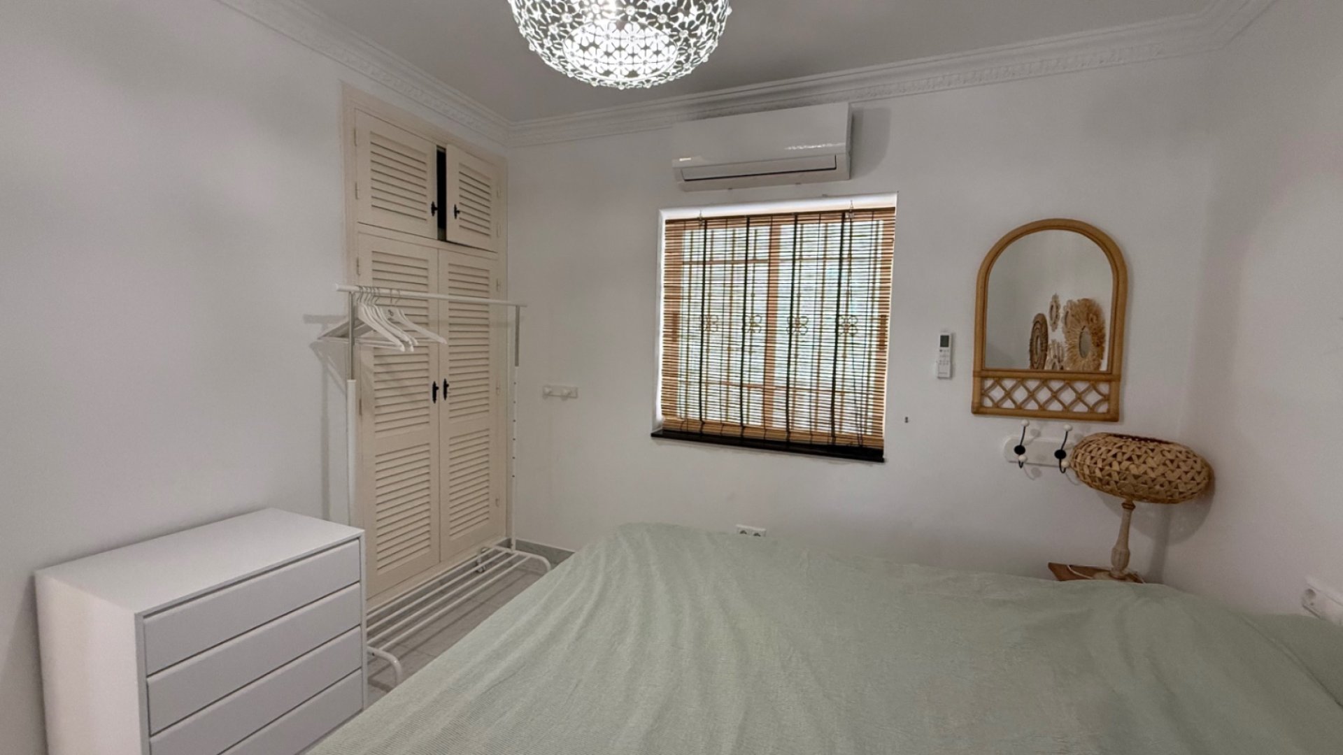 Reventa - Chalets -
Torrevieja - Costa Blanca