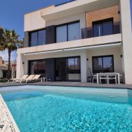 Reventa - Chalets -
Torrevieja - Costa Blanca