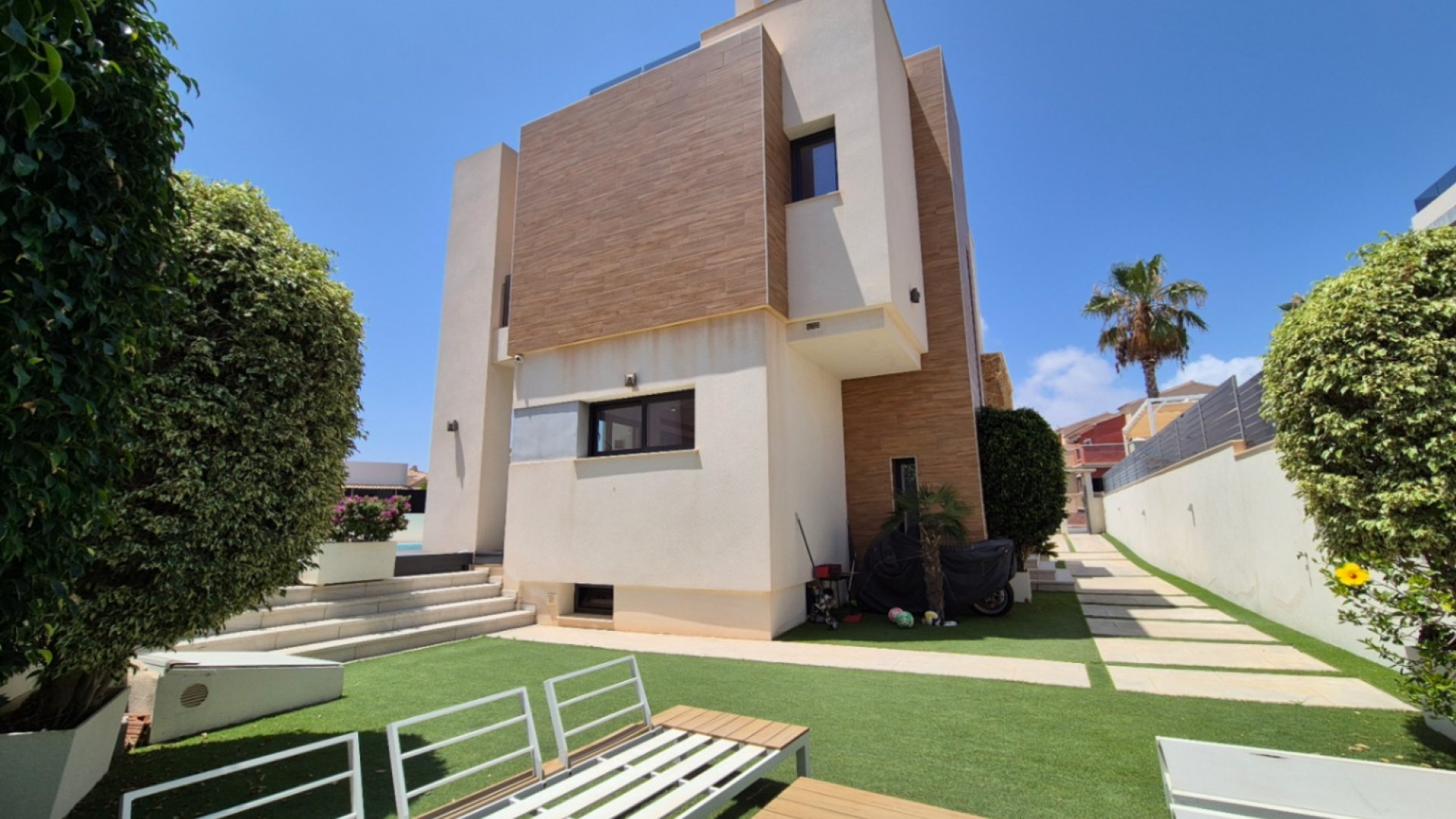 Reventa - Chalets -
Torrevieja - Costa Blanca