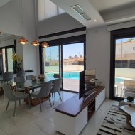 Reventa - Chalets -
Torrevieja - Costa Blanca