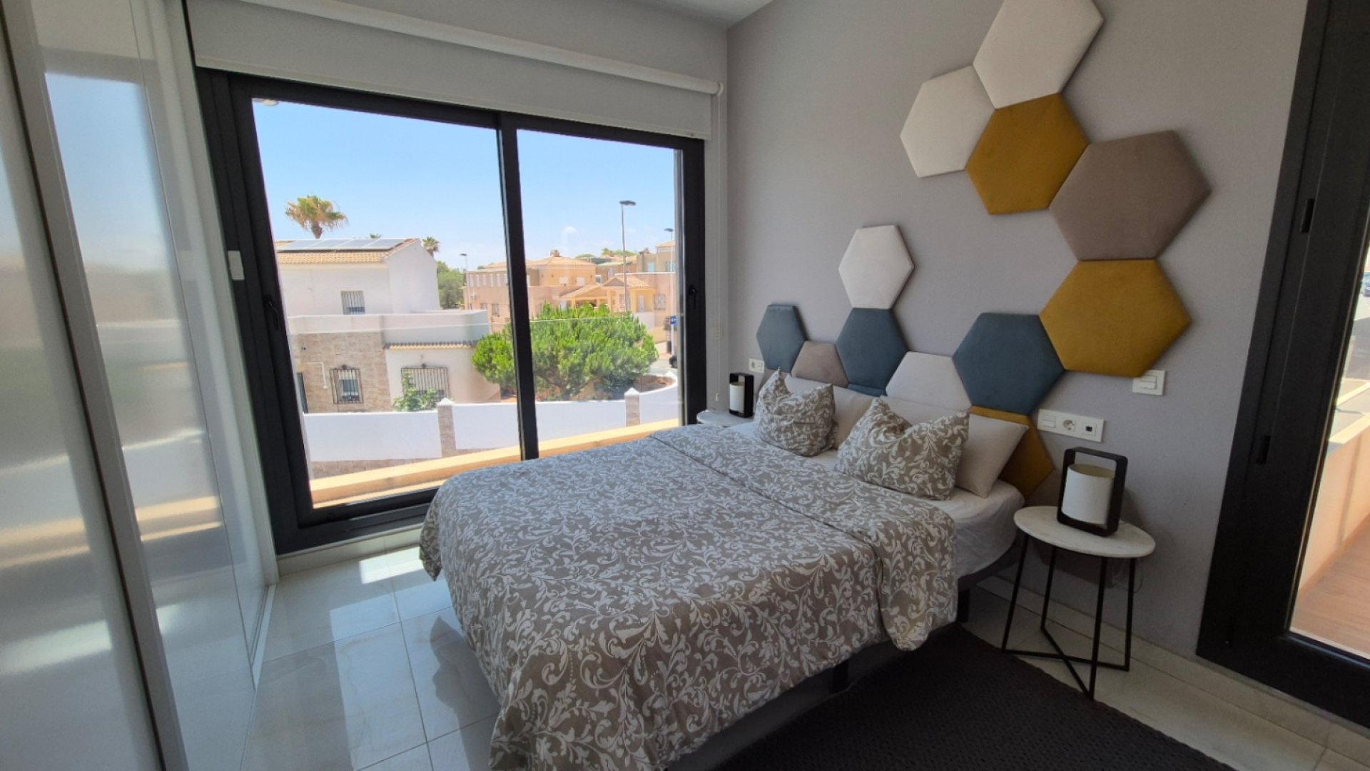 Reventa - Chalets -
Torrevieja - Costa Blanca