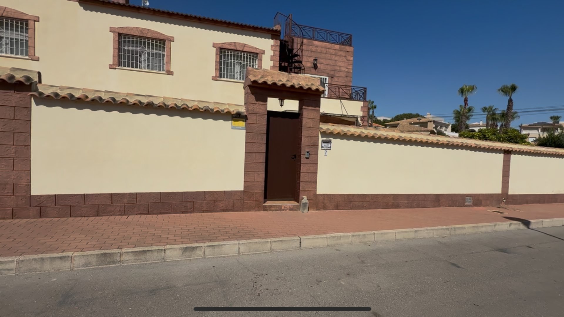 Reventa - Chalets -
Torrevieja - Costa Blanca