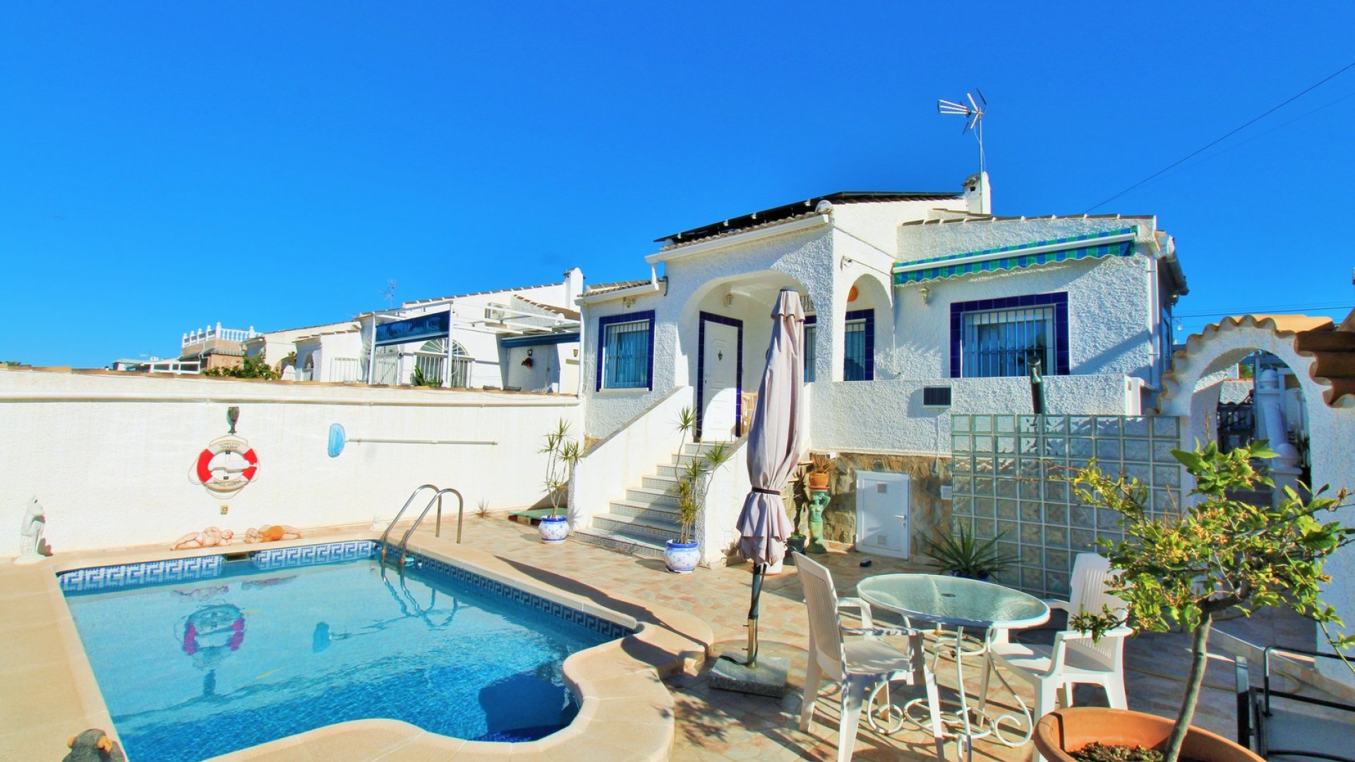 Reventa - Chalets -
Torrevieja - El Chaparral