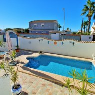Reventa - Chalets -
Torrevieja - El Chaparral