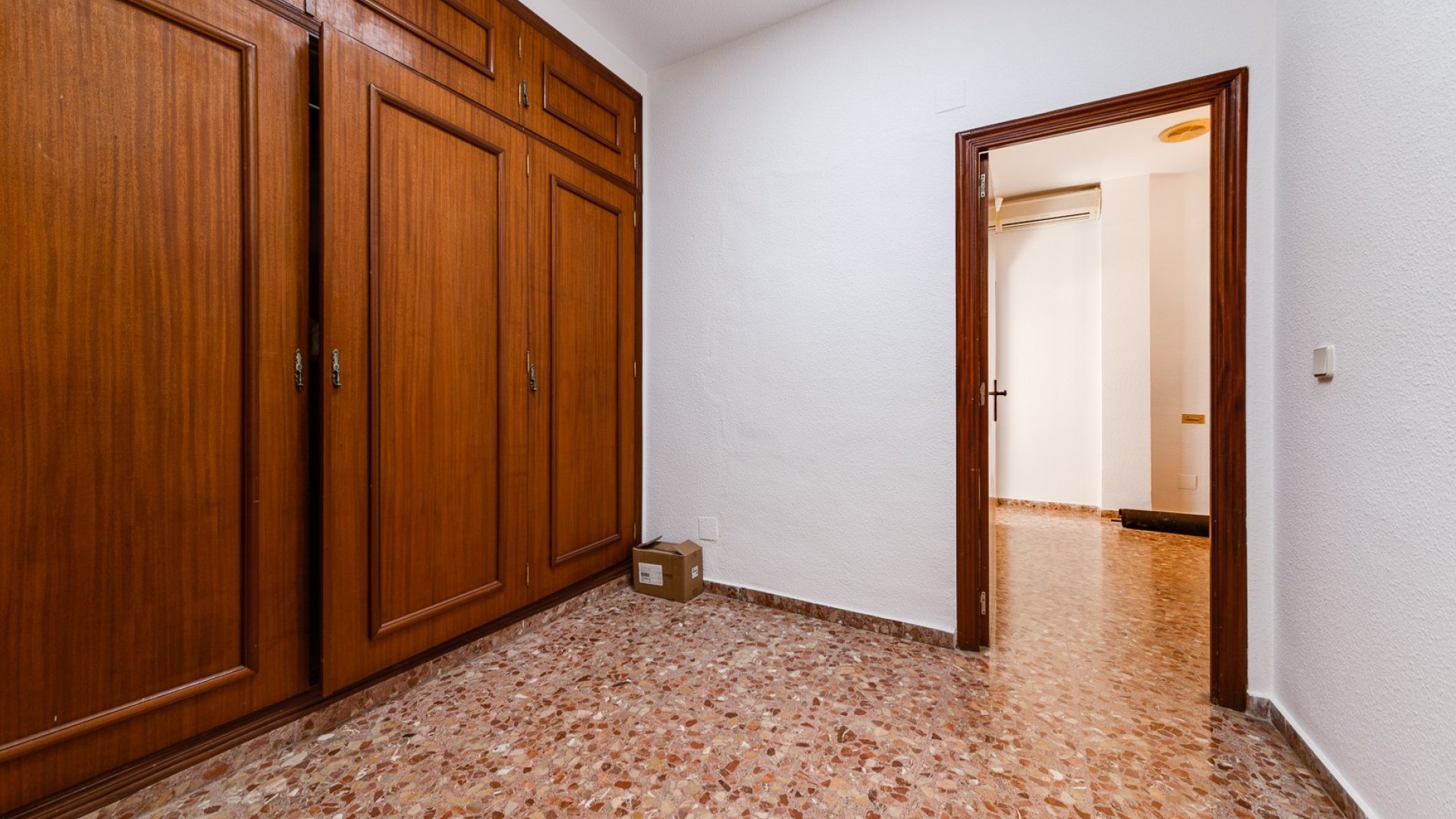 Reventa - Chalets -
Torrevieja - La Mata