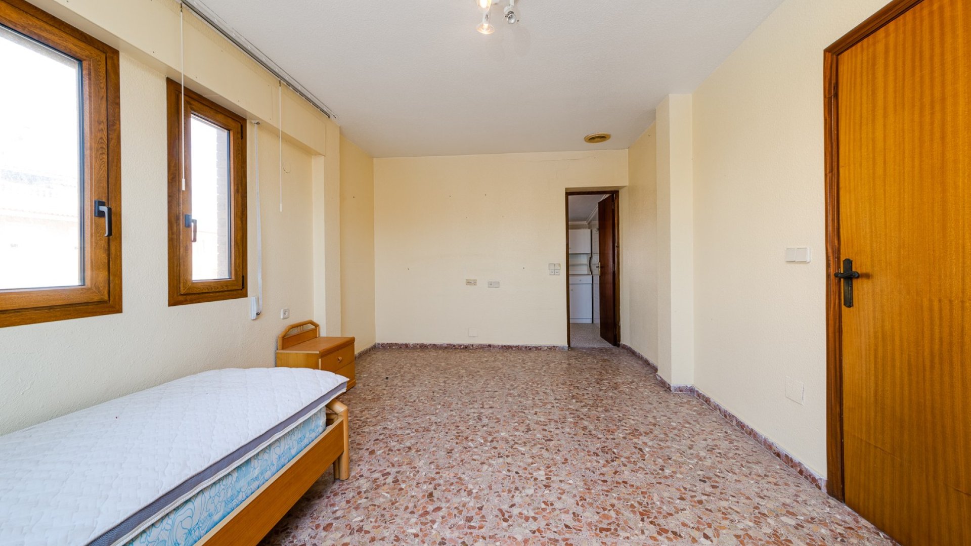 Reventa - Chalets -
Torrevieja - La Mata