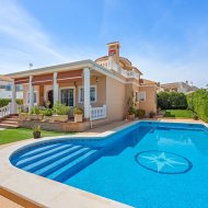 Reventa - Chalets -
Torrevieja - La Mata