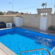 Reventa - Chalets -
Torrevieja - La Siesta