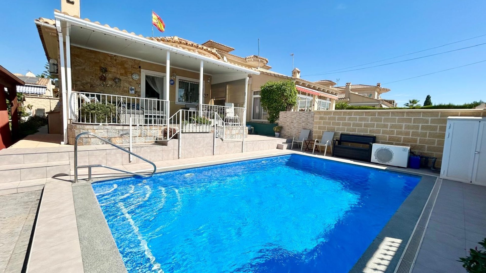 Reventa - Chalets -
Torrevieja - La Siesta