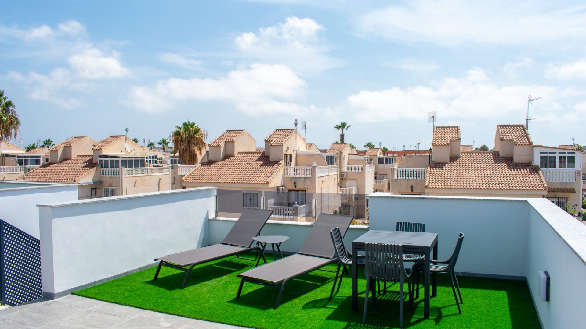 Reventa - Chalets -
Torrevieja - La Siesta