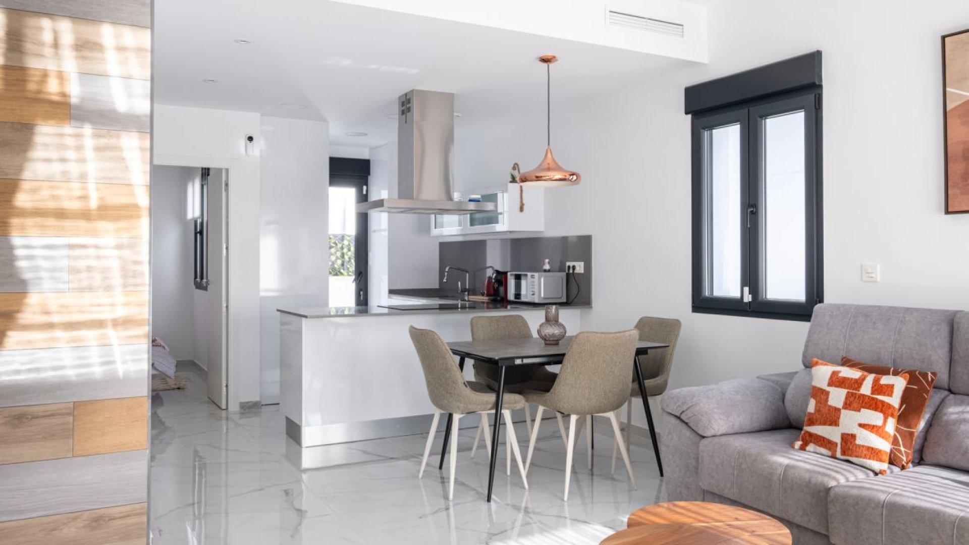 Reventa - Chalets -
Torrevieja - La Siesta