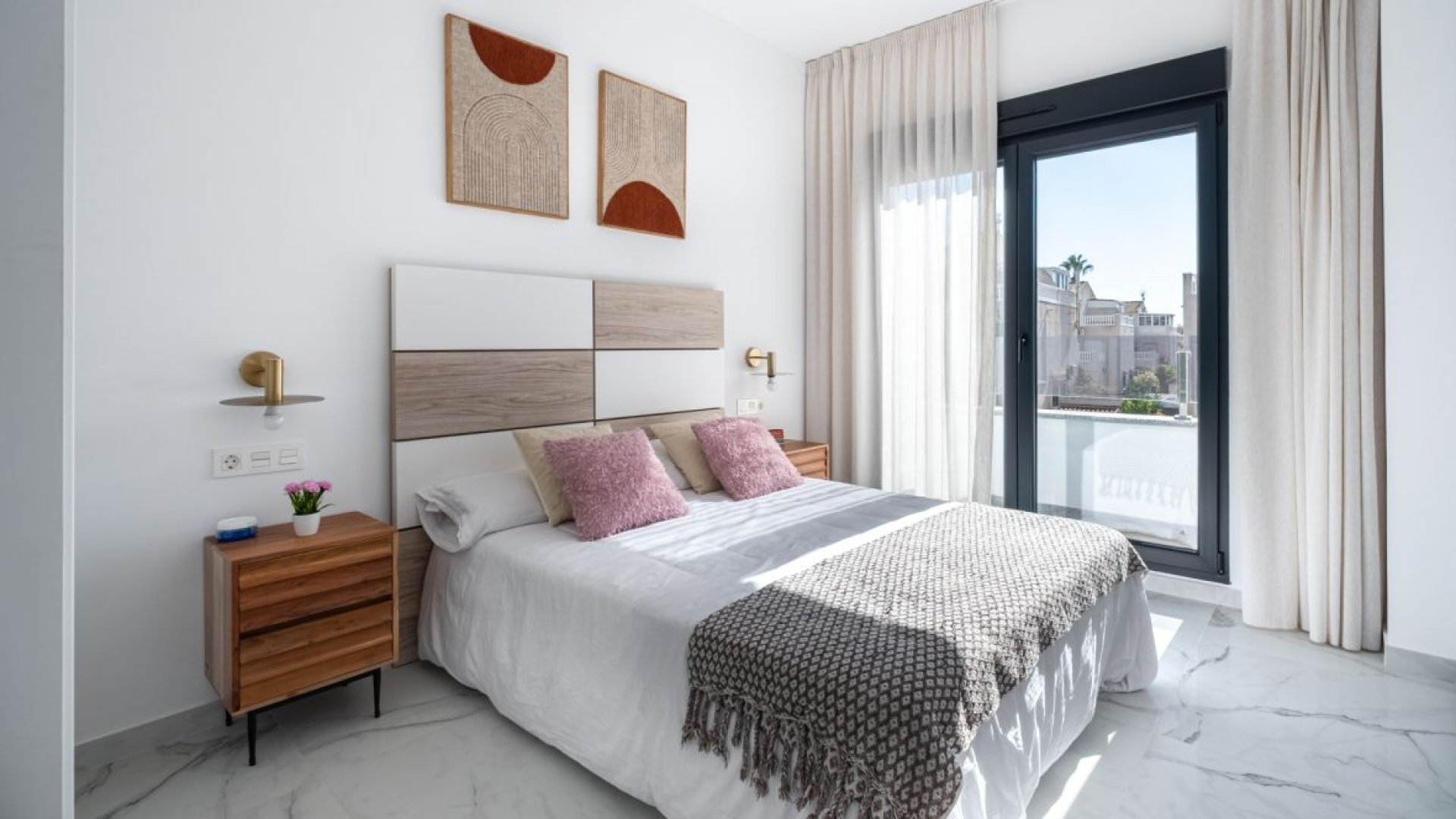 Reventa - Chalets -
Torrevieja - La Siesta