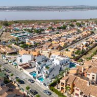 Reventa - Chalets -
Torrevieja - La Siesta