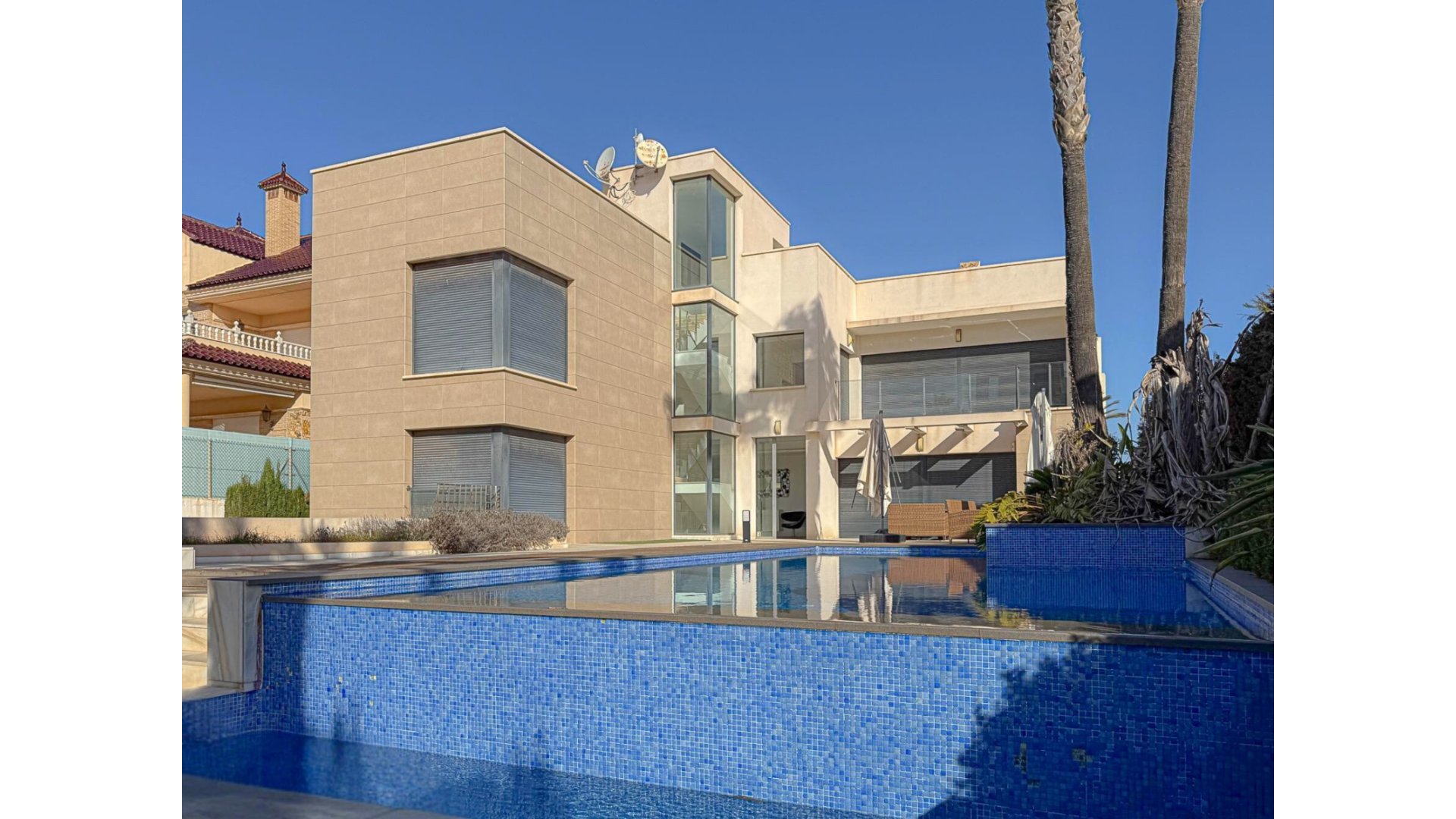 Reventa - Chalets -
Torrevieja - La veleta