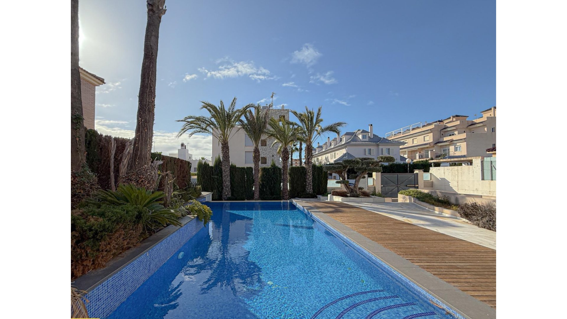 Reventa - Chalets -
Torrevieja - La veleta
