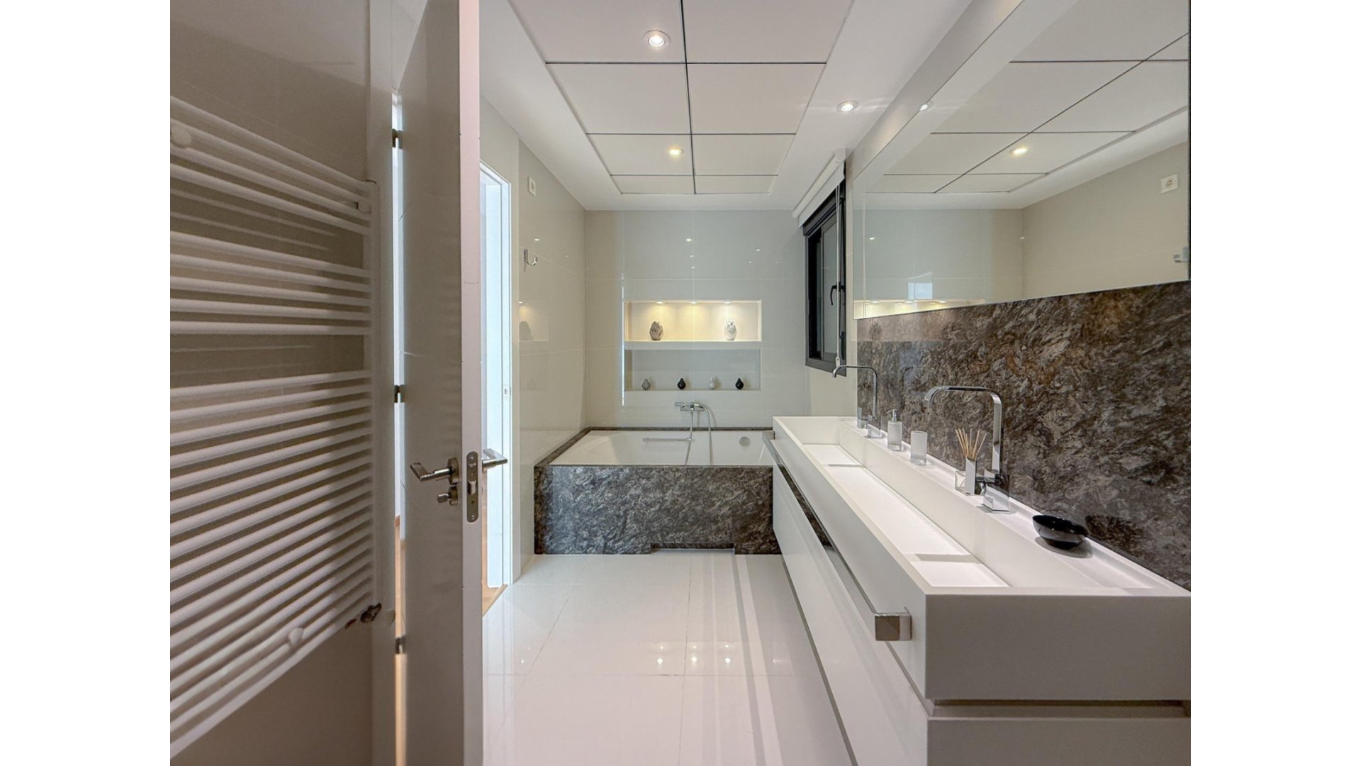 Reventa - Chalets -
Torrevieja - La veleta