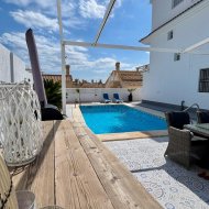 Reventa - Chalets -
Torrevieja - Los Altos*
