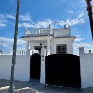 Reventa - Chalets -
Torrevieja - Los Altos*