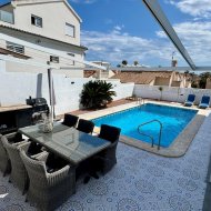 Reventa - Chalets -
Torrevieja - Los Altos*