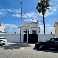 Reventa - Chalets -
Torrevieja - Los Altos*