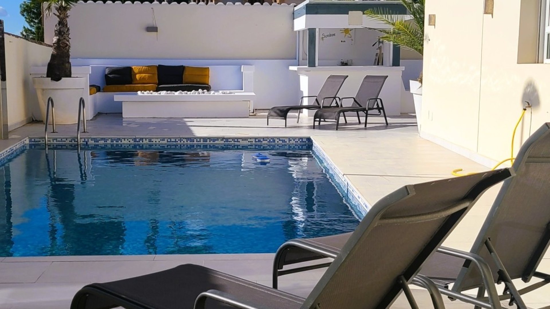 Reventa - Chalets -
Torrevieja - Los Balcones