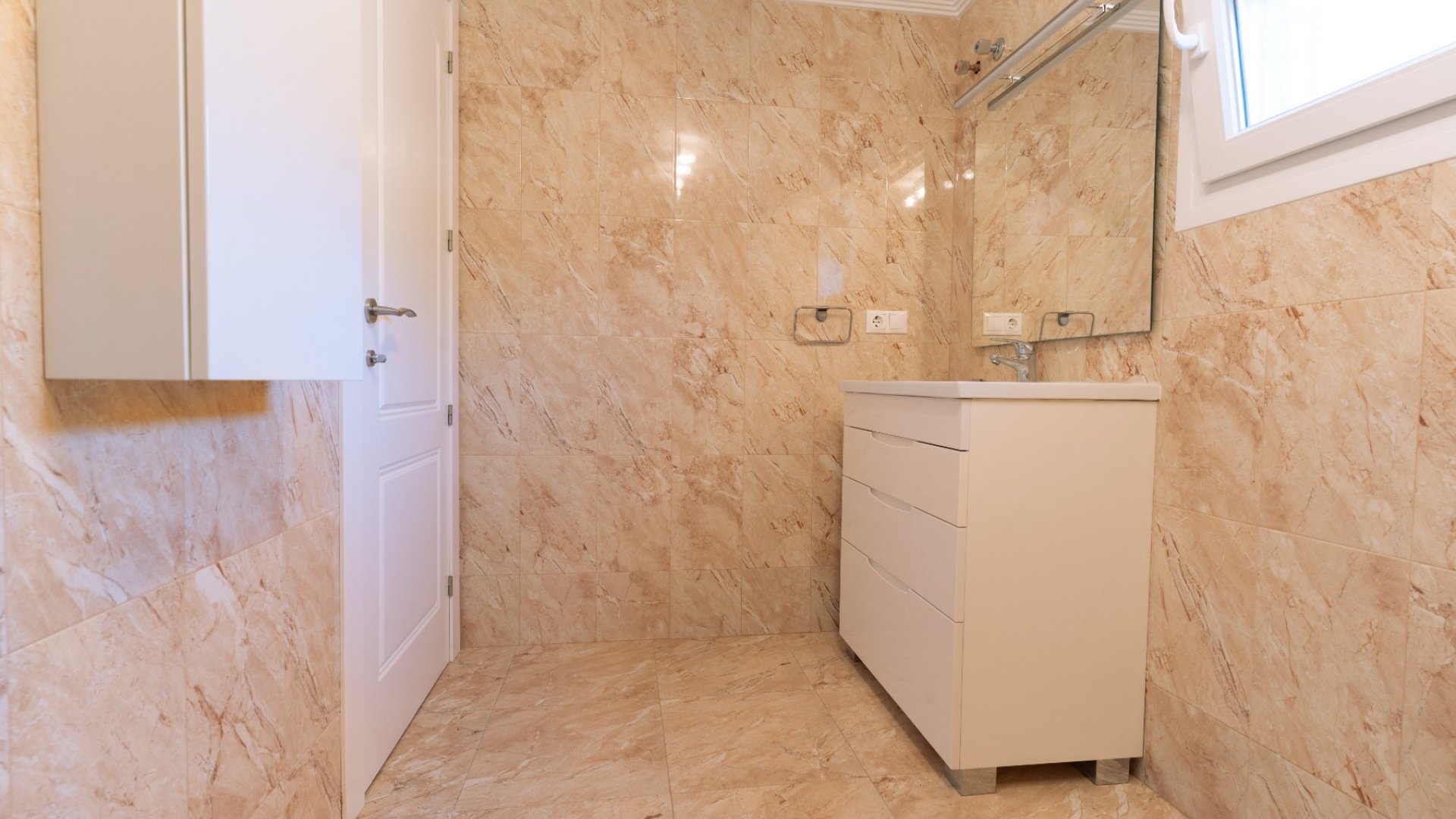 Reventa - Chalets -
Torrevieja - Los Balcones