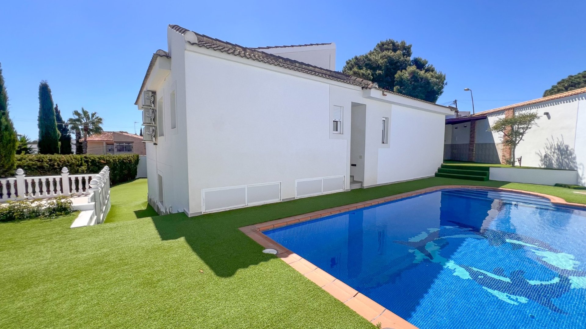 Reventa - Chalets -
Torrevieja - Los Balcones