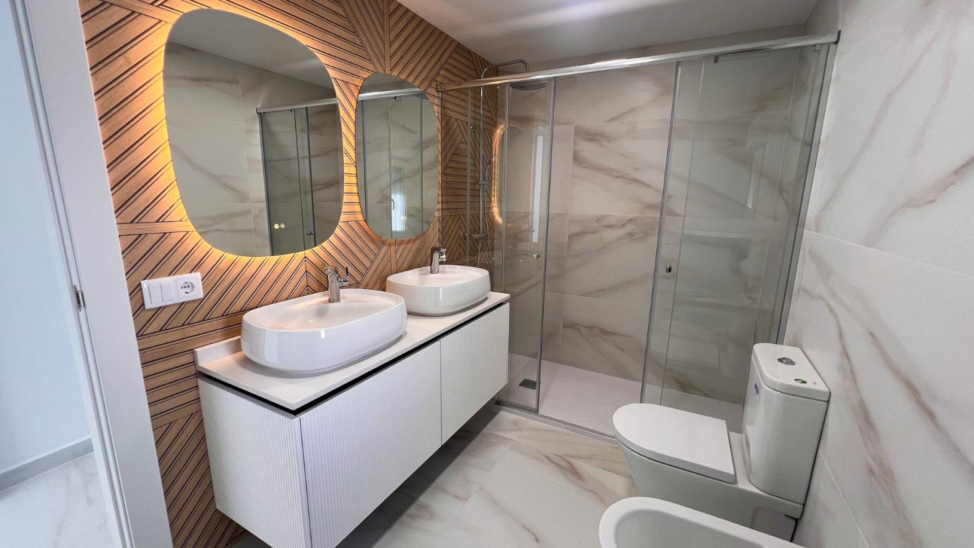 Reventa - Chalets -
Torrevieja - Los Balcones