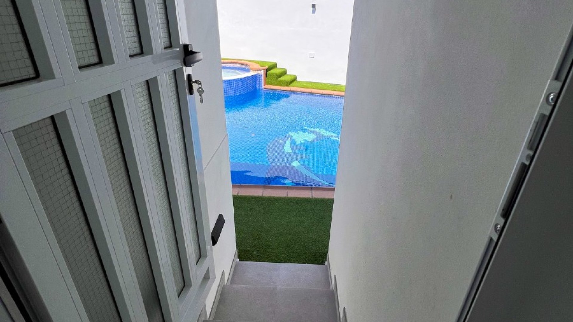 Reventa - Chalets -
Torrevieja - Los Balcones