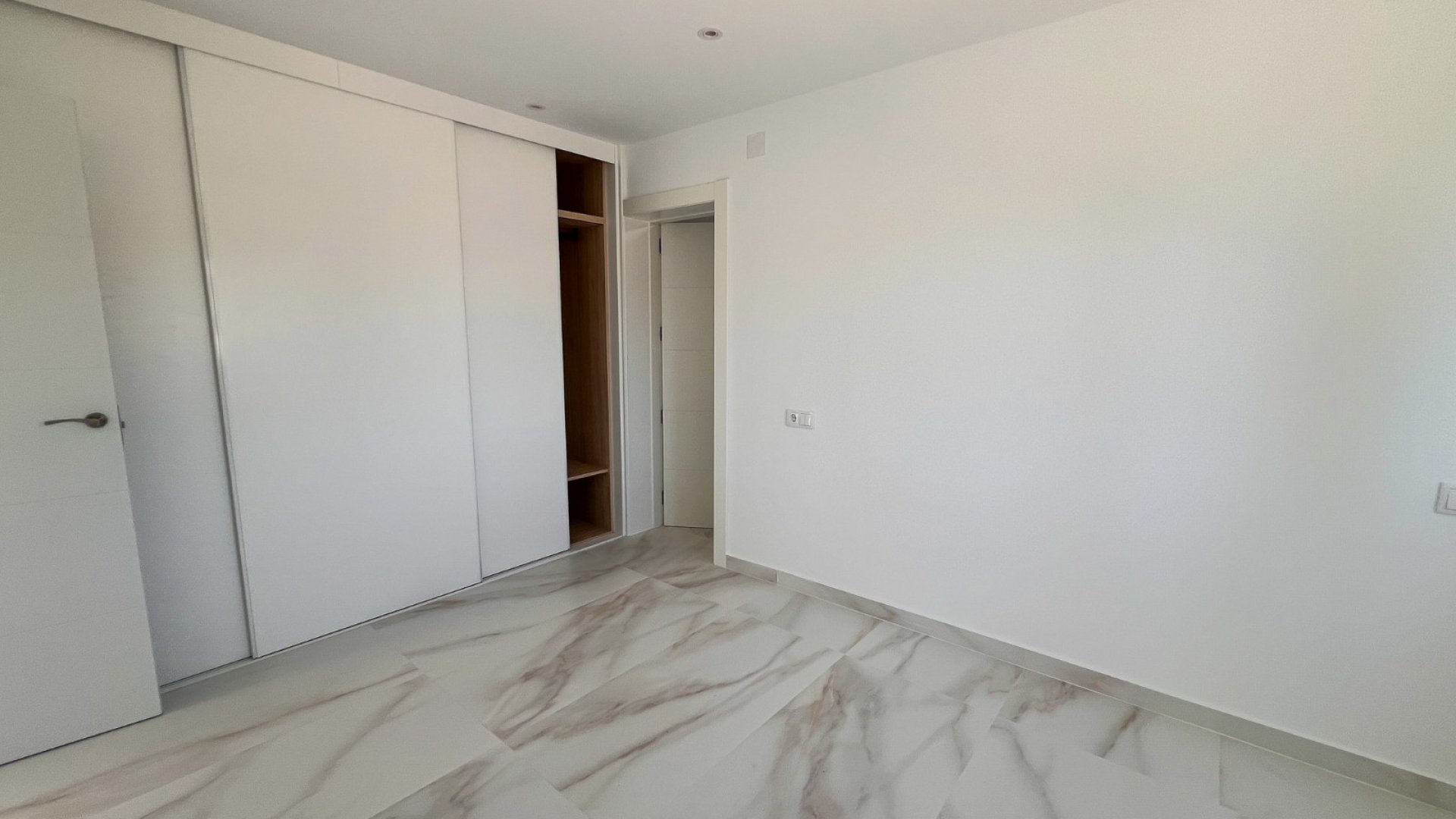Reventa - Chalets -
Torrevieja - Los Balcones