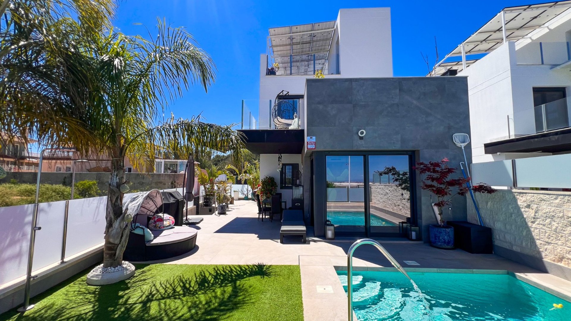 Reventa - Chalets -
Torrevieja - Los Balcones