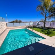 Reventa - Chalets -
Torrevieja - Los Balcones