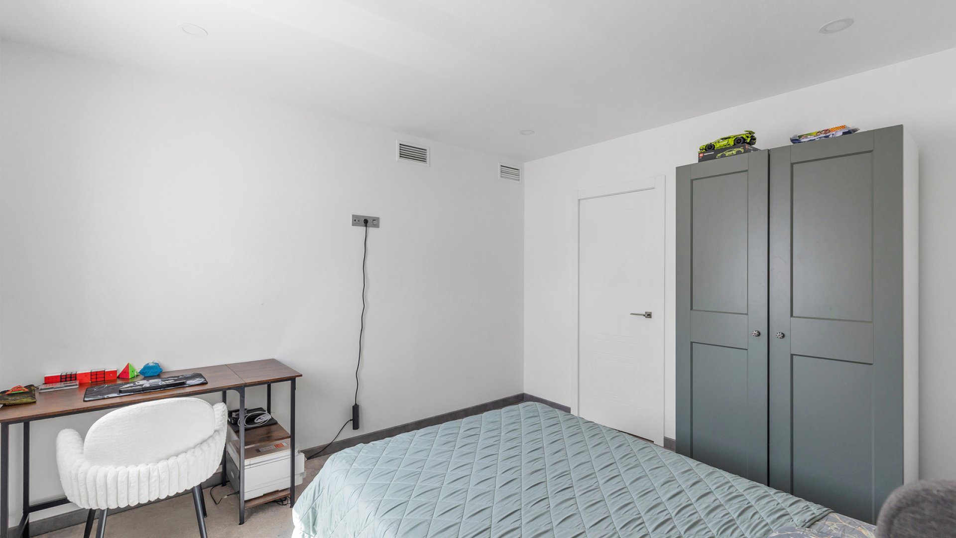 Reventa - Chalets -
Torrevieja - Los Balcones