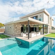 Reventa - Chalets -
Torrevieja - Los Balcones