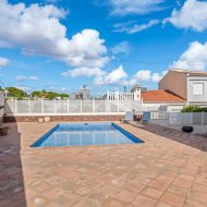 Reventa - Chalets -
Torrevieja - Los Balcones