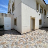 Reventa - Chalets -
Torrevieja - Los Balcones