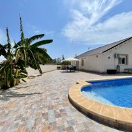 Reventa - Chalets -
Torrevieja - Los Balcones