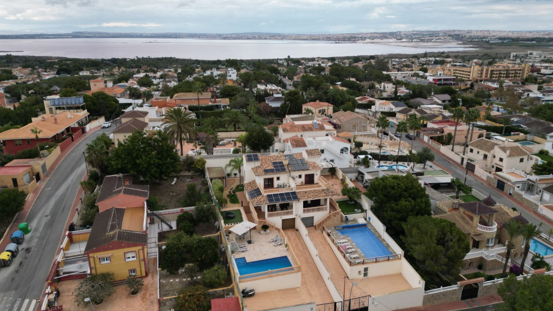 Reventa - Chalets -
Torrevieja - Los Balcones