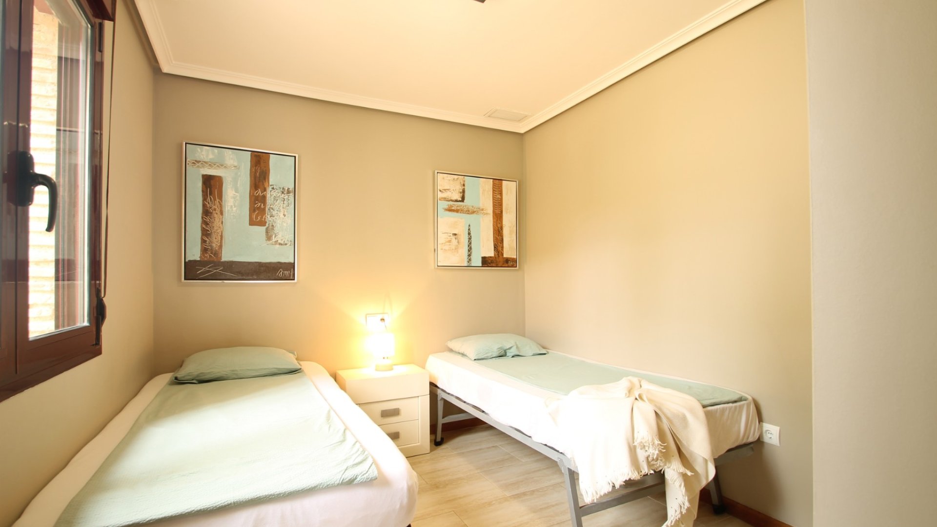Reventa - Chalets -
Torrevieja - Los Balcones