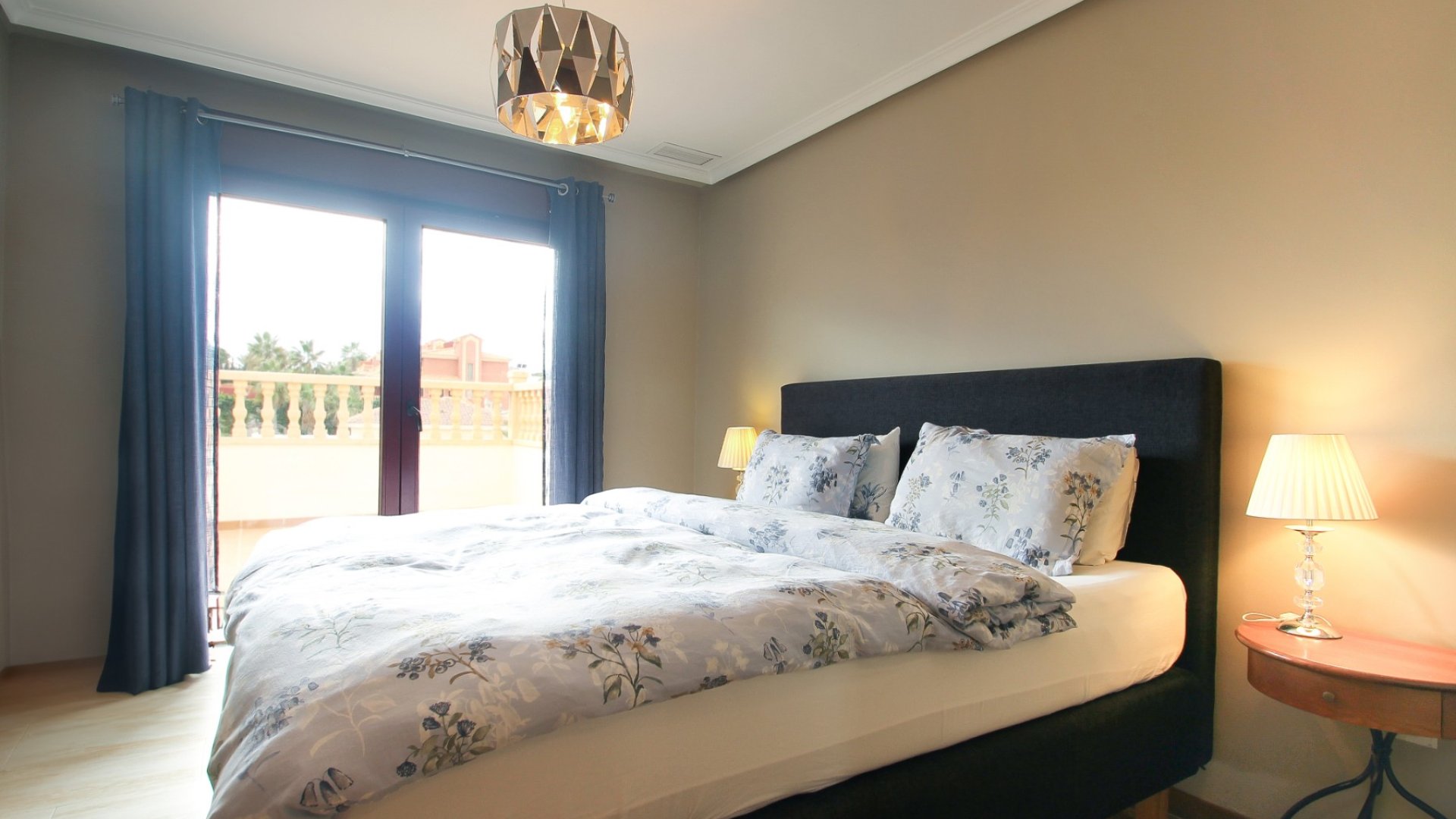 Reventa - Chalets -
Torrevieja - Los Balcones