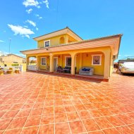 Reventa - Chalets -
Torrevieja - Los Balcones