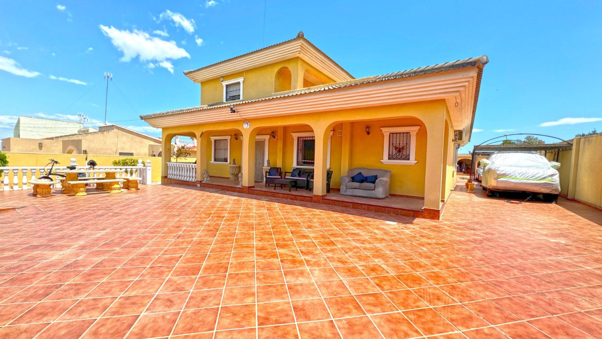 Reventa - Chalets -
Torrevieja - Los Balcones